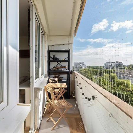 Apartmán Exceptional 2 Bedroom In By Renters