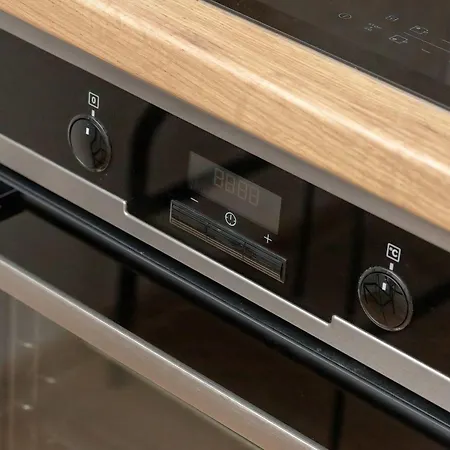 Exceptional 2 Bedroom In By Renters Apartment