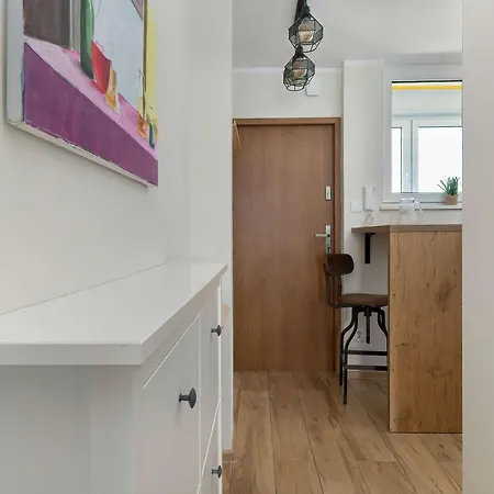 Exceptional 2 Bedroom In By Renters *